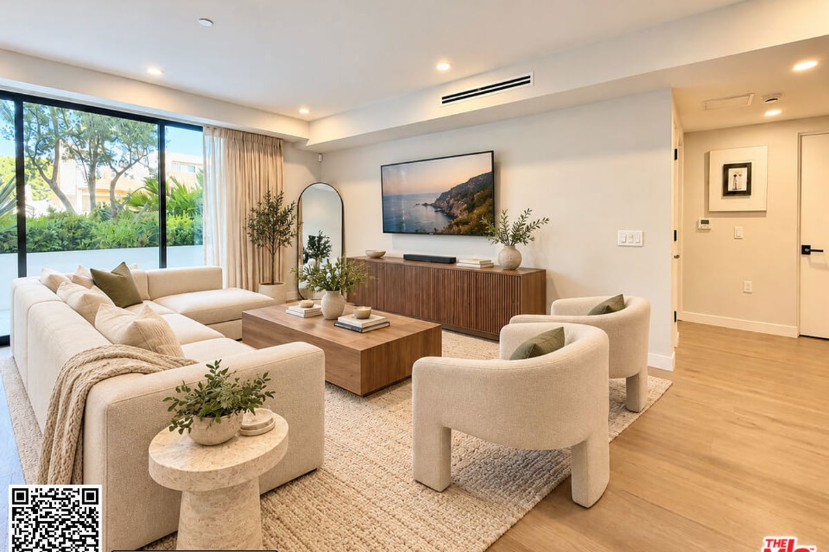 1017 N Croft Avenue 105, Los Angeles, CA 90069 — photo 1 of 13
