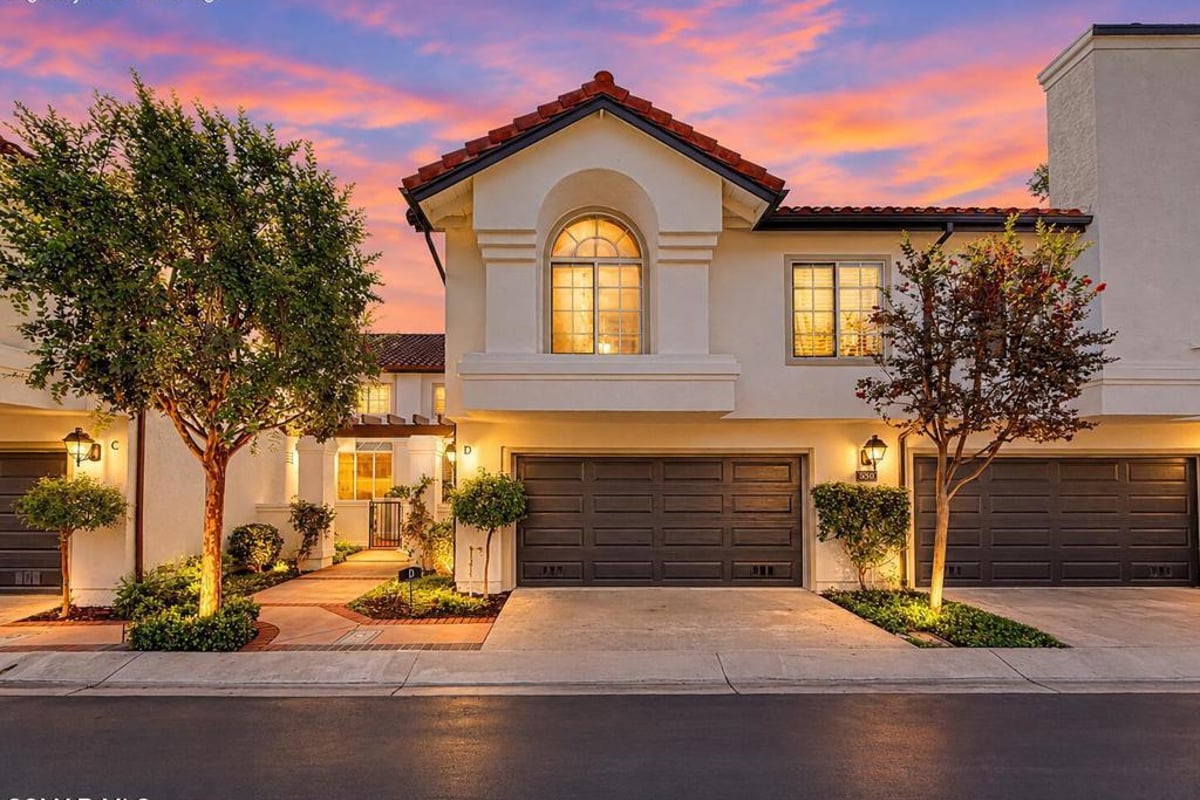 630 Baywood Lane D, Simi Valley, CA 93065 — photo 1 of 45