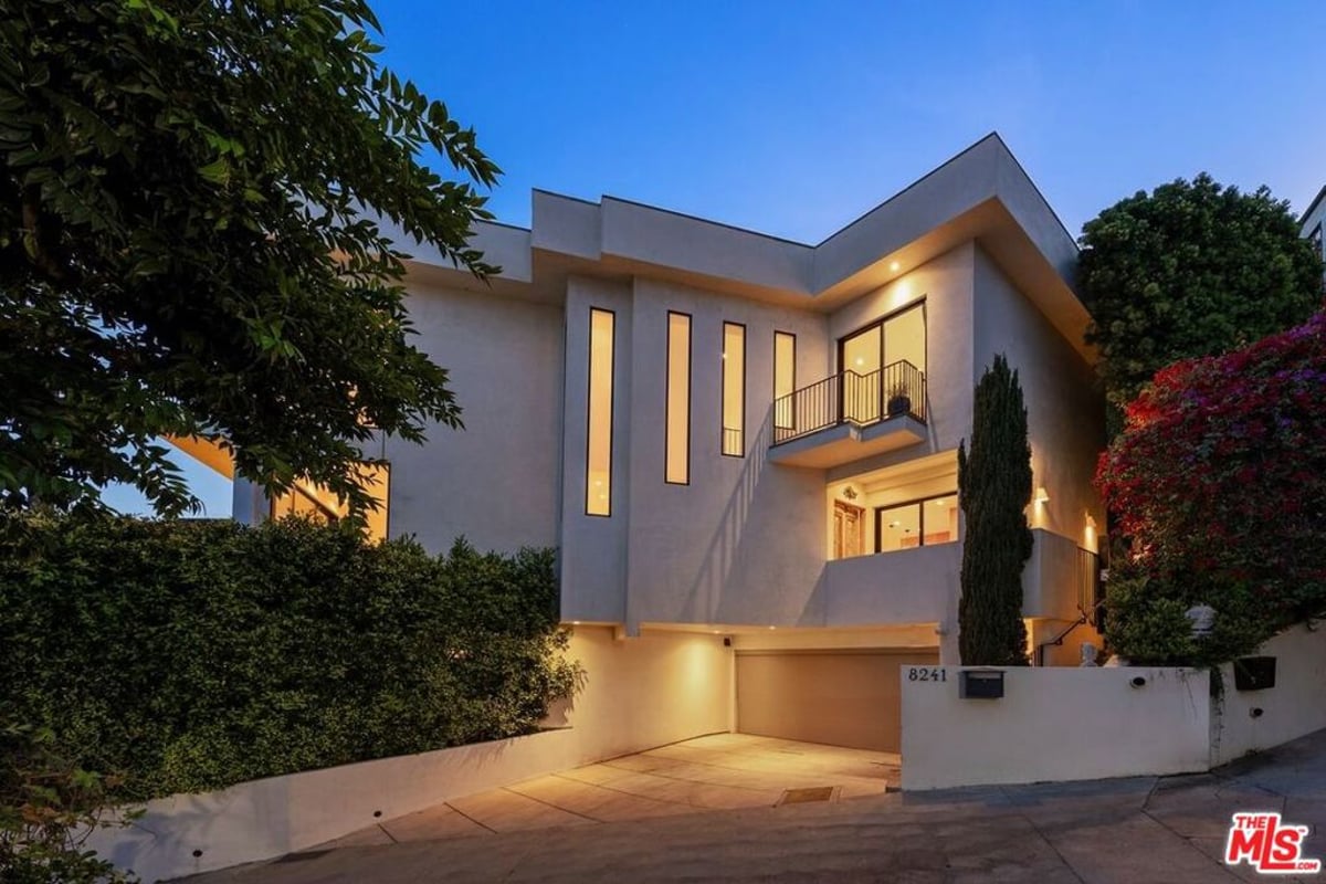 8241 Lincoln Terrace, Los Angeles, CA 90069 — photo 1 of 36