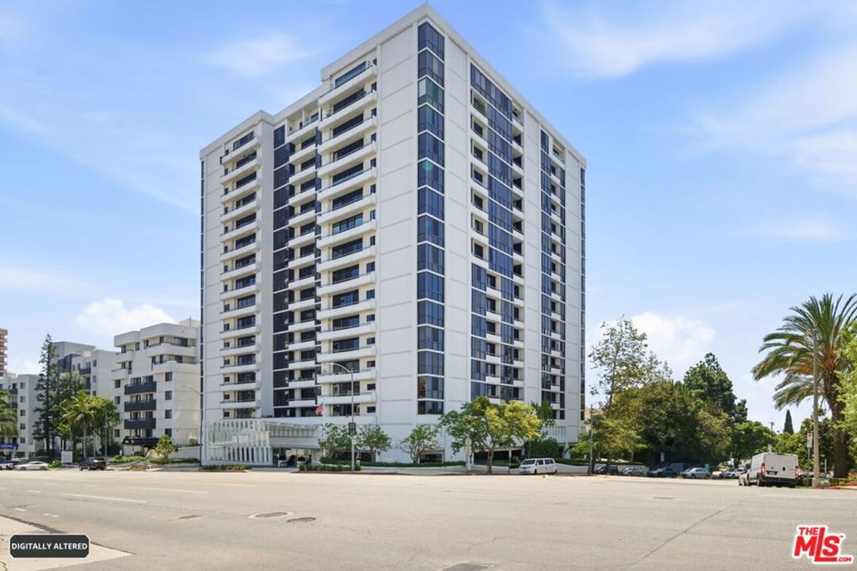10660 Wilshire Boulevard 805, Los Angeles, CA 90024 — photo 1 of 75