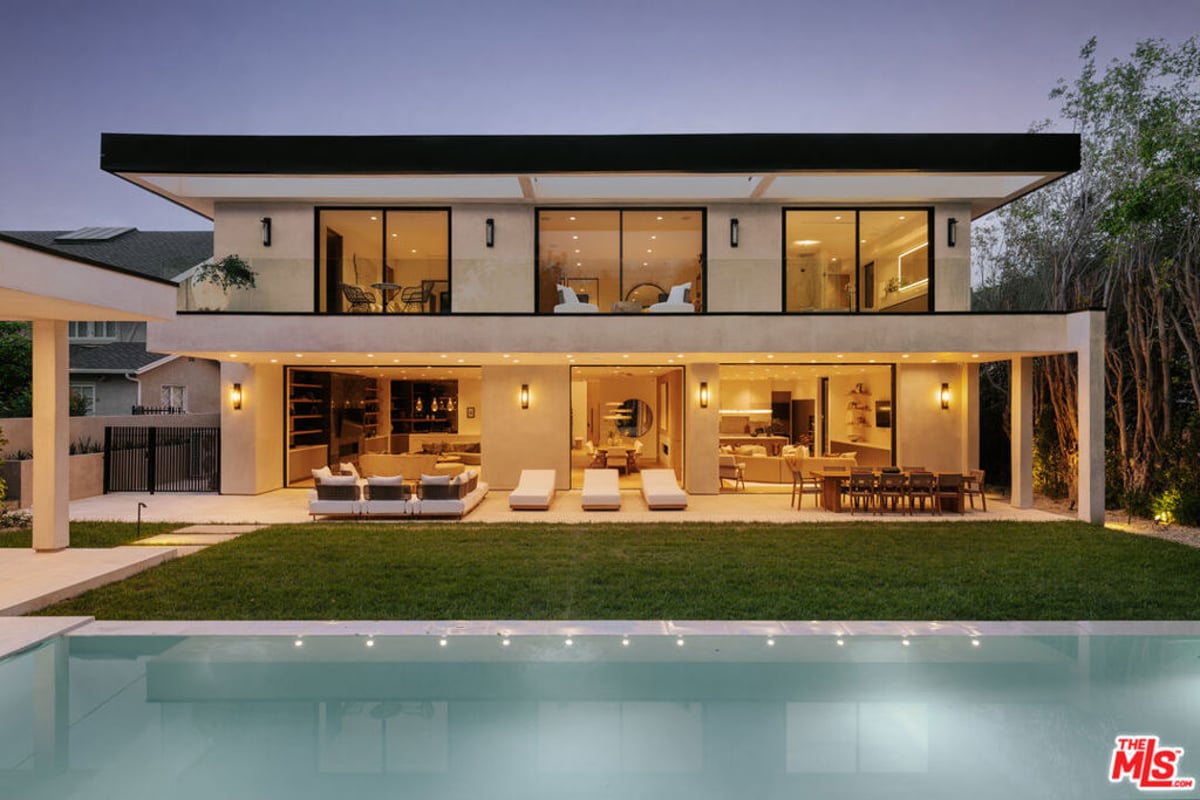605 N Rexford Drive, Beverly Hills, CA 90210 — photo 1 of 31