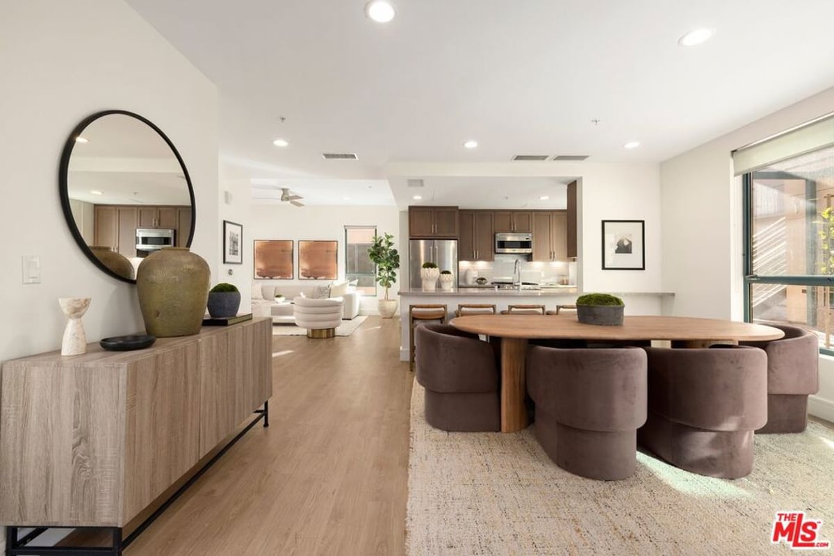 2300 Wilshire Boulevard 217, Santa Monica, CA 90403 — photo 1 of 21