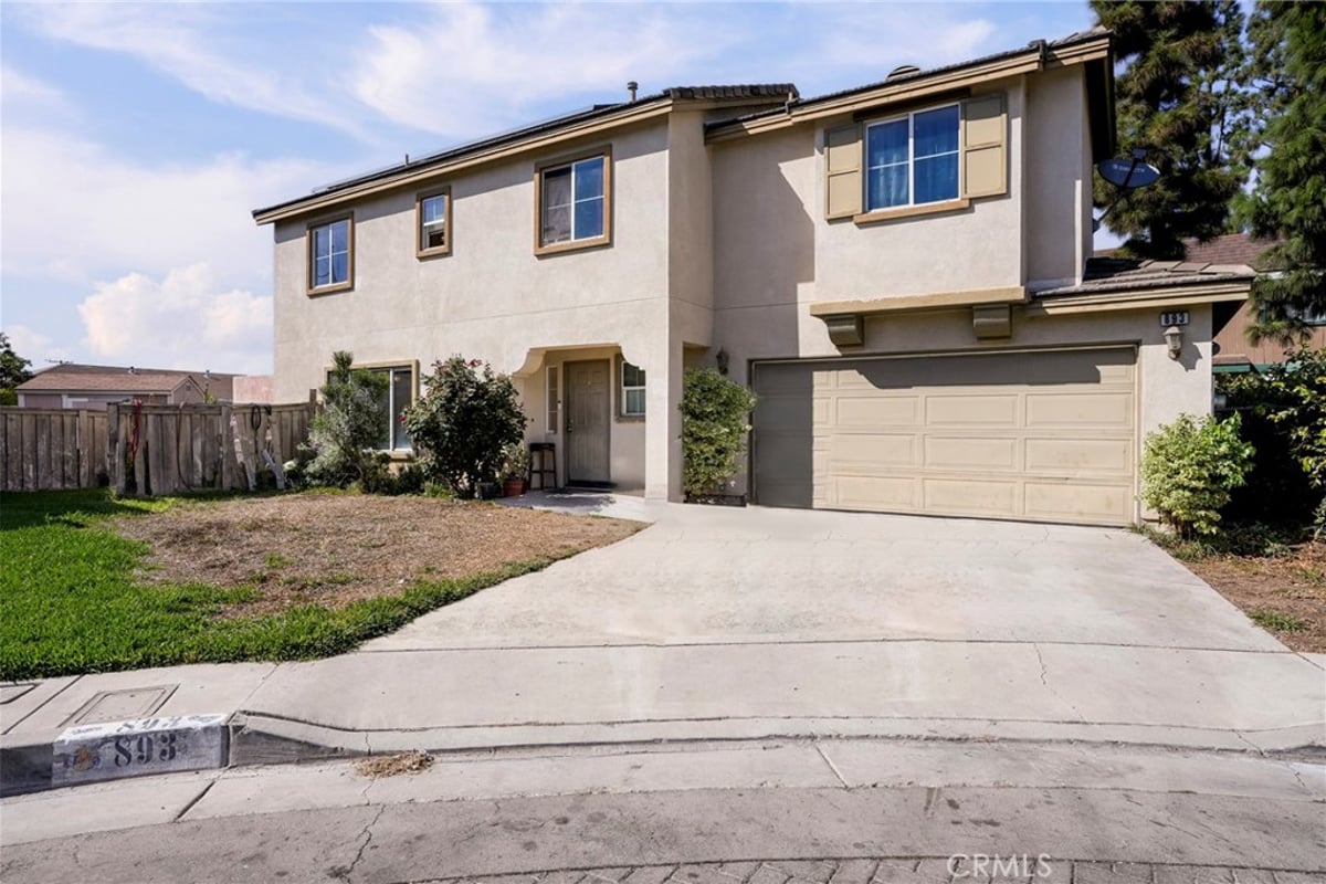 893 W Kemp Court, Compton, CA 90220 — photo 1 of 27