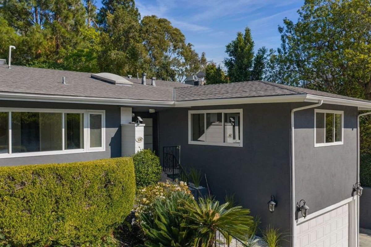 126 N Thurston Avenue, Los Angeles, CA 90049 — photo 1 of 39