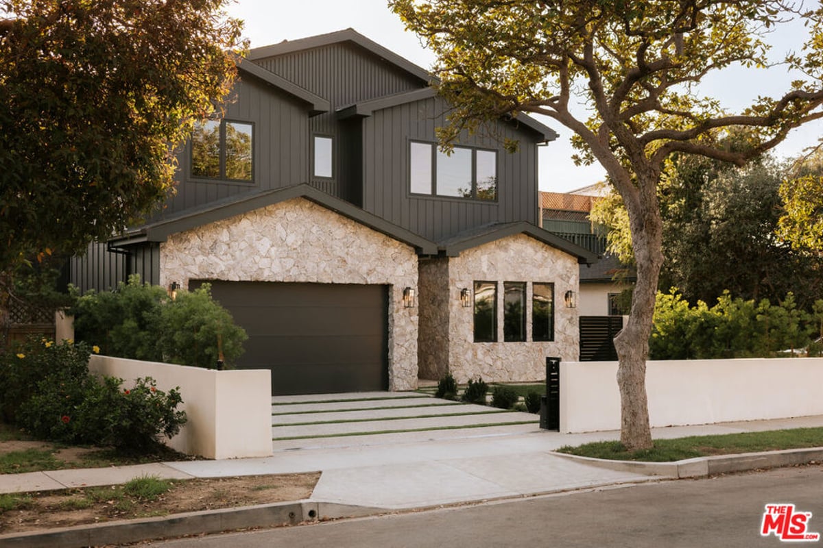 3621 Moore Street, Los Angeles, CA 90066 — photo 1 of 37