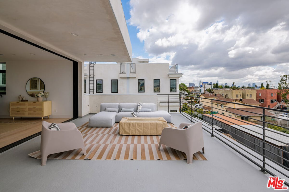 716 Lucile Avenue, Los Angeles, CA 90026 — photo 1 of 32