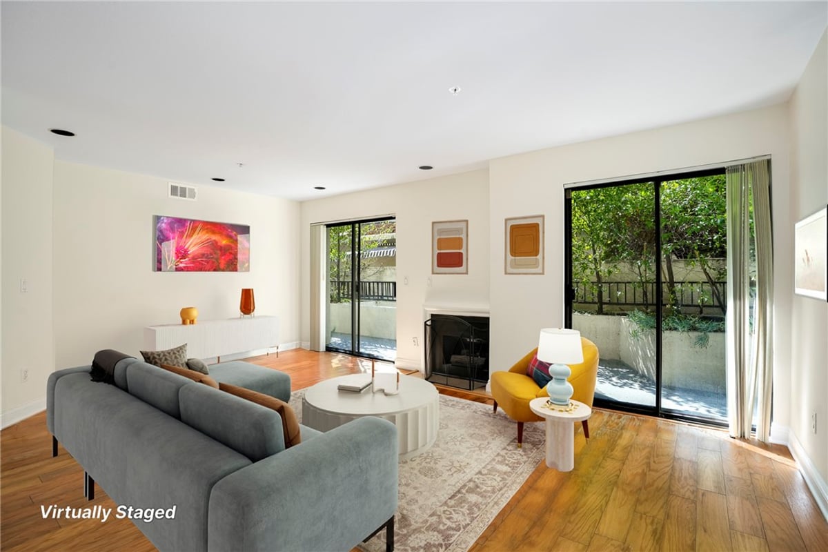 422 Hawthorne Street 3, Glendale, CA 91204 — photo 1 of 36