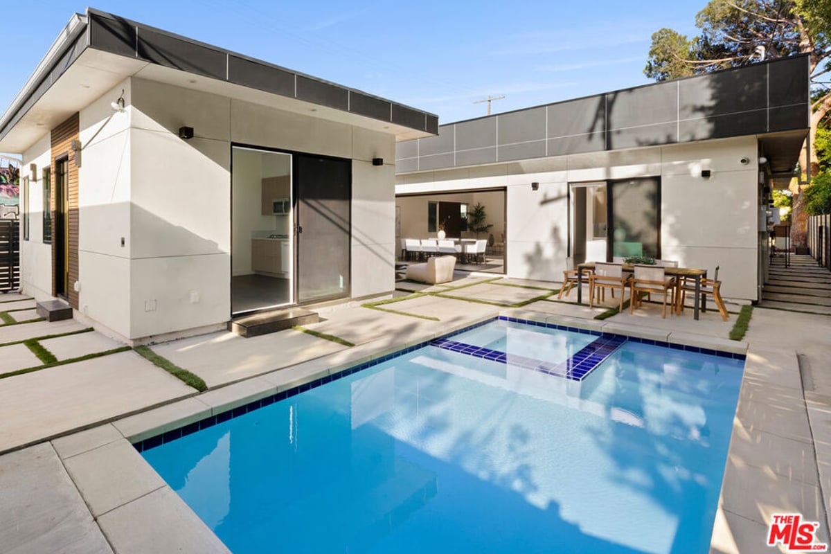 647 N Stanley Avenue, Los Angeles, CA 90036 — photo 1 of 27