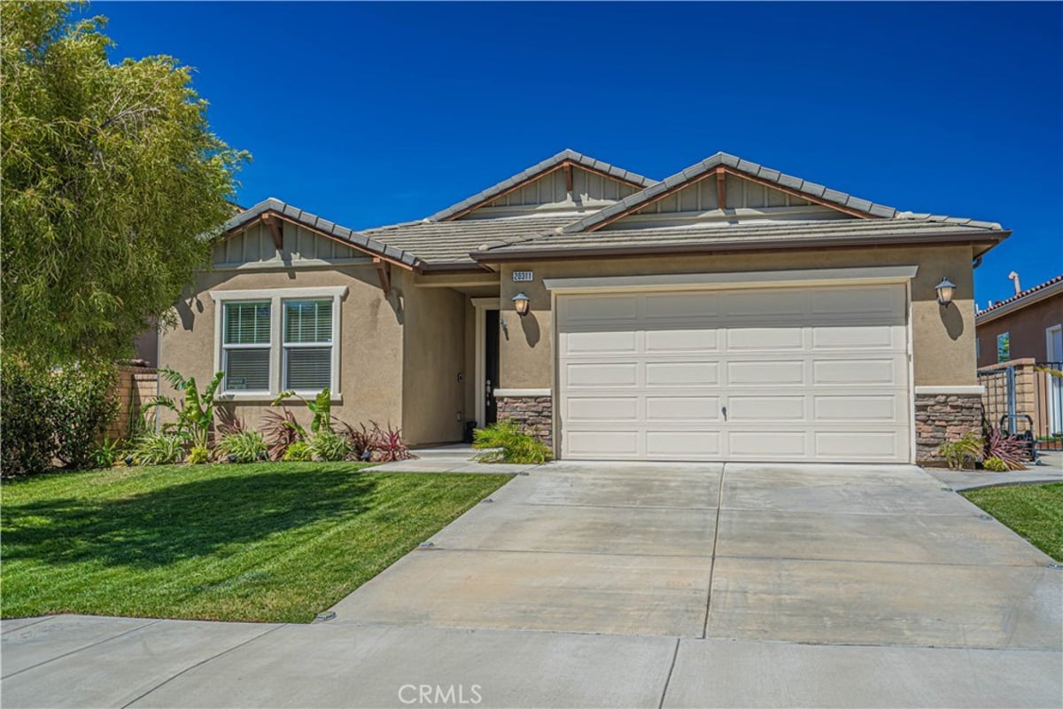 20311 Amorette Ct, Saugus, CA 91350 — photo 1 of 32