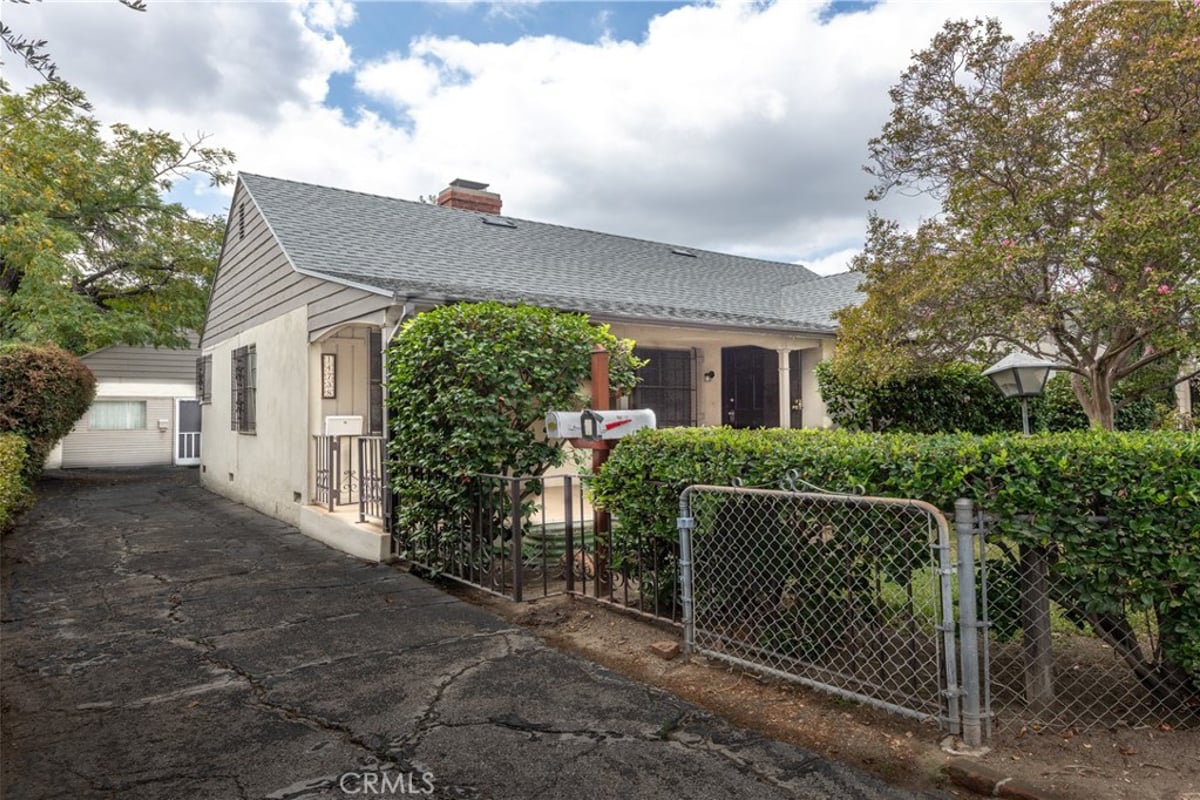 14738 Magnolia Boulevard, Sherman Oaks, CA 91403 — photo 1 of 22