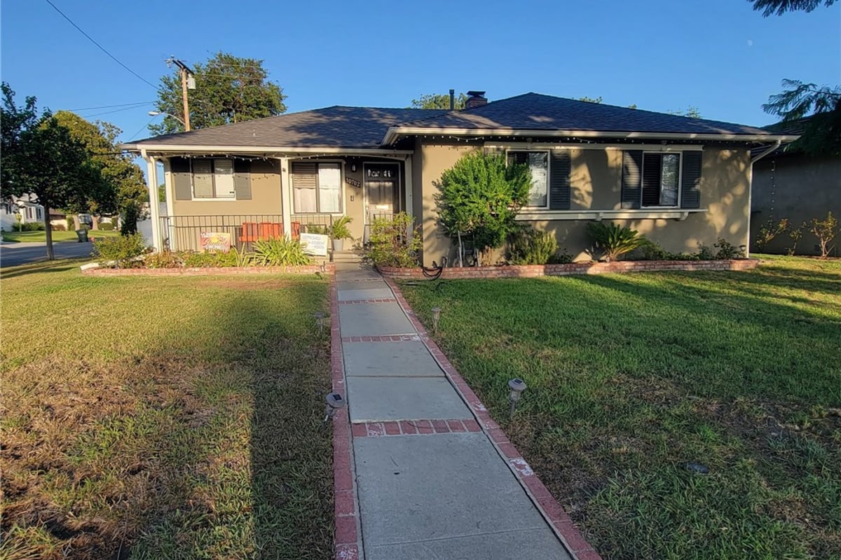 10702 Homeland Avenue, Whittier, CA 90603 — photo 1 of 36