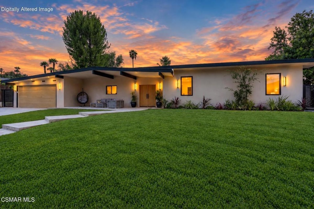 4405 Brookford Avenue, Woodland Hills, CA 91364 — photo 1 of 51