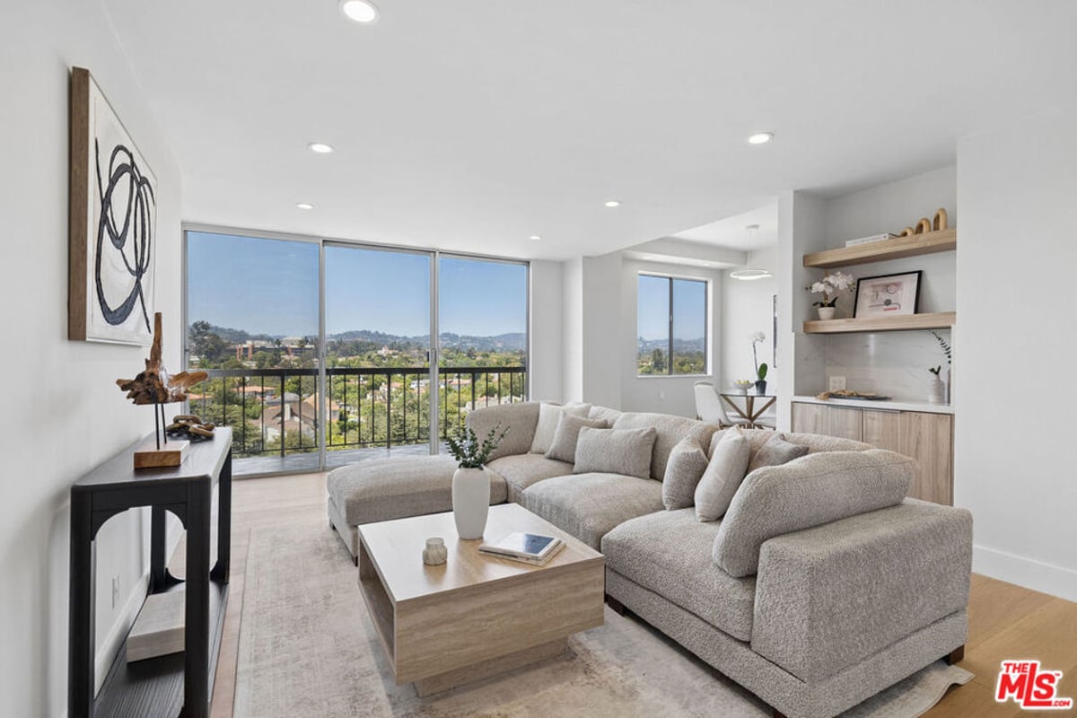 10747 Wilshire Boulevard 1107, Los Angeles, CA 90024 — photo 1 of 18