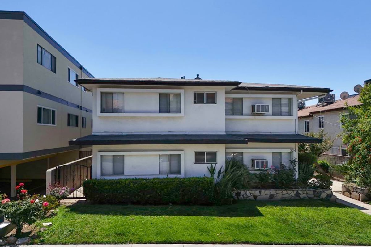 324 E Santa Anita Avenue, Burbank, CA 91502 — photo 1 of 14