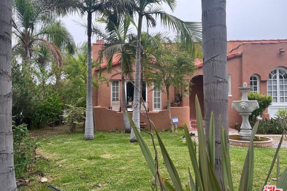 5300 Chesley Avenue, Los Angeles, CA 90043 — photo 1 of 66
