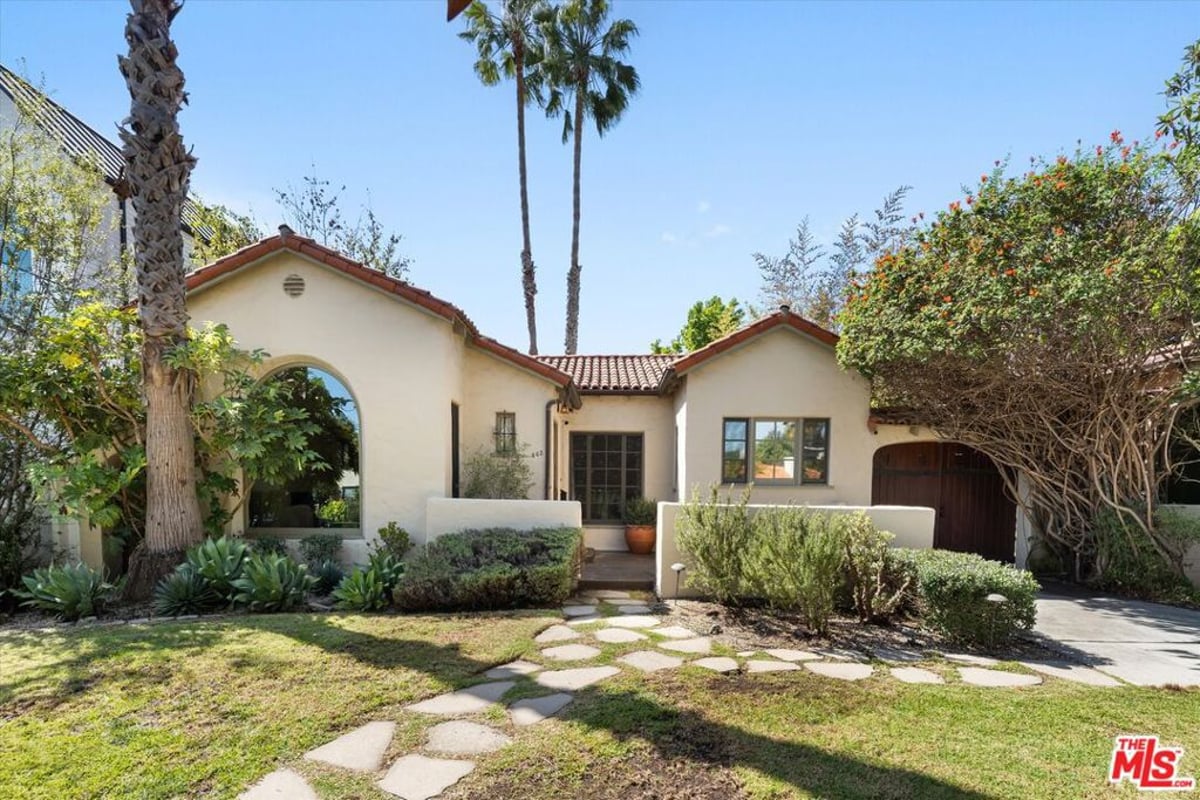 445 N Sweetzer Avenue, Los Angeles, CA 90048 — photo 1 of 46
