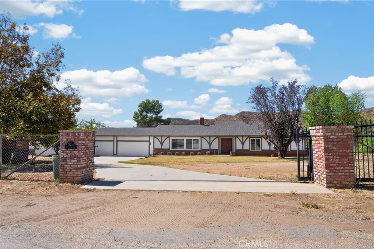 34255 Tyndall, Agua Dulce, CA 91390 — photo 1 of 53