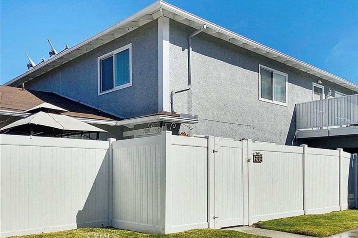 20811 Plum Canyon 202, Saugus, CA 91350 — photo 1 of 1