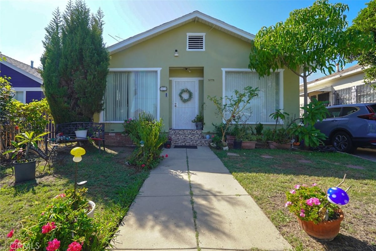 3415 S gramercy Place, Los Angeles, CA 90018 — photo 1 of 23