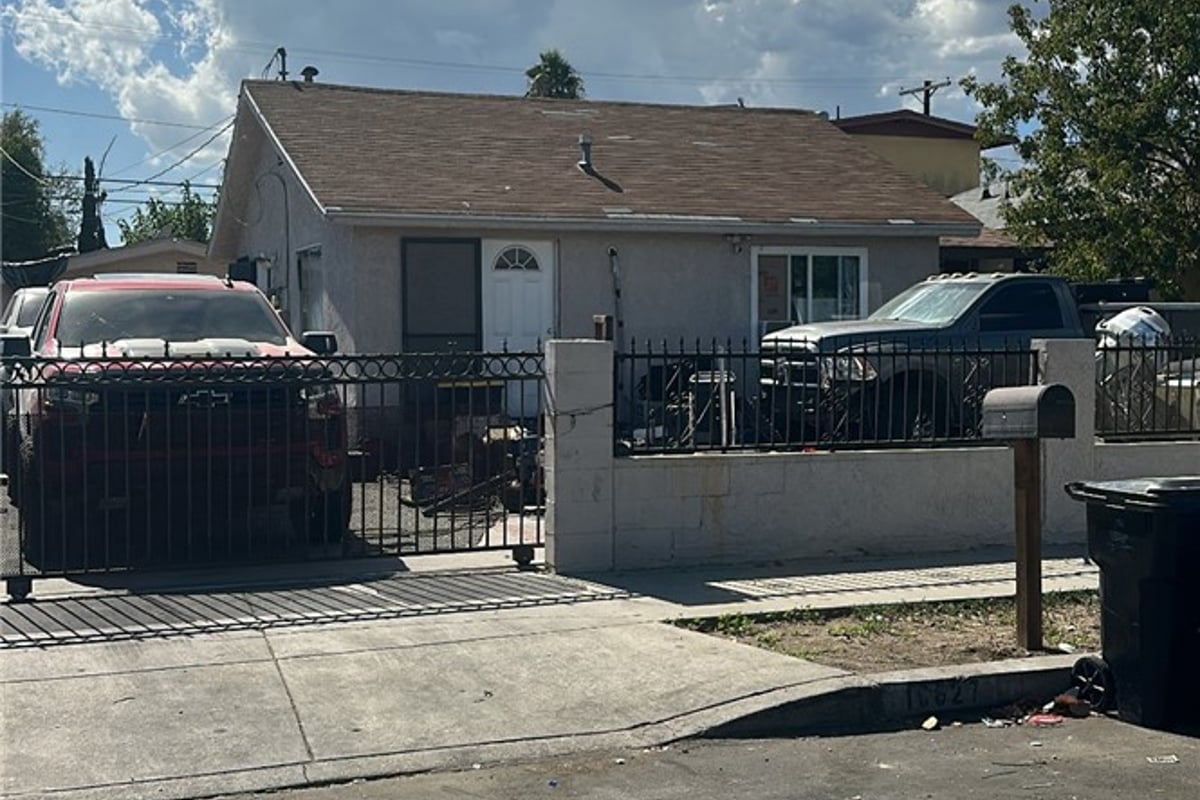 10627 Ilex, Pacoima, CA 91331 — photo 1 of 1