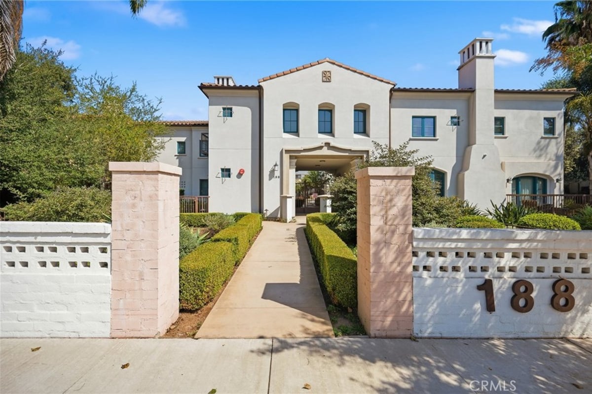 188 S Sierra Madre Blvd 4, Pasadena, CA 91007 — photo 1 of 29