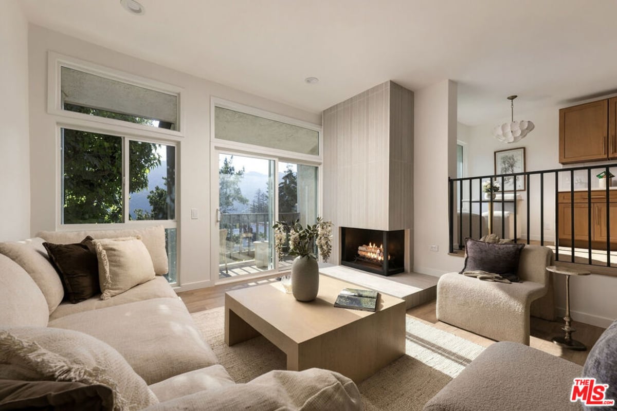 1698 Palisades Drive, Pacific Palisades, CA 90272 — photo 1 of 46