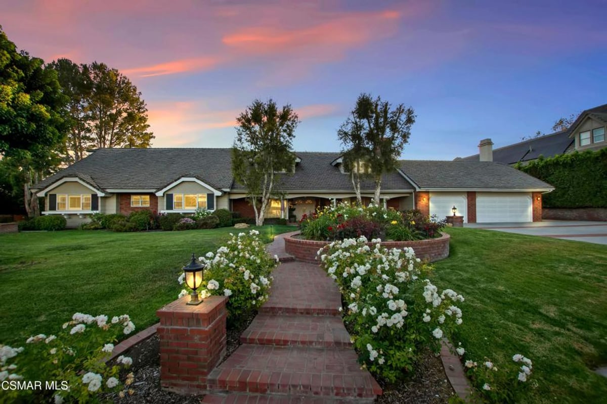 2777 Los Pinos Circle, Camarillo, CA 93012 — photo 1 of 40