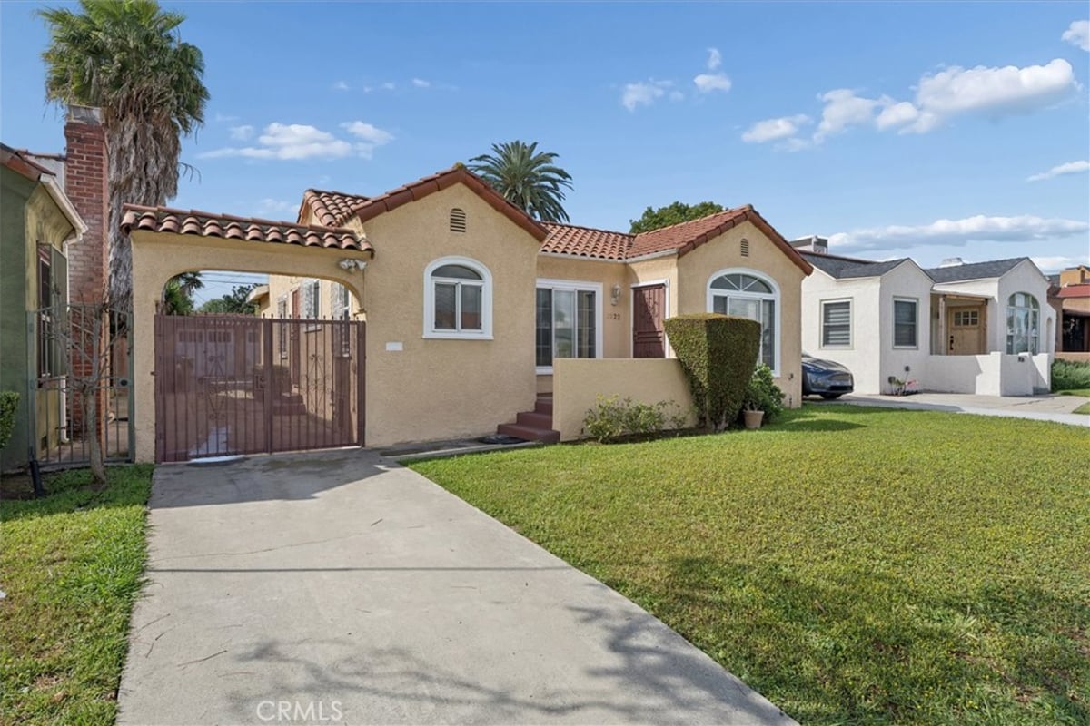 1922 W 84th, Los Angeles, CA 90047 — photo 1 of 22