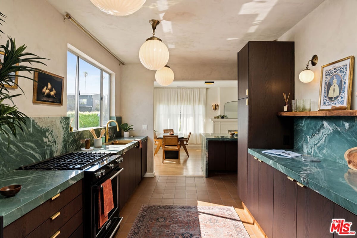 818 Palms Boulevard, Venice, CA 90291 — photo 1 of 64