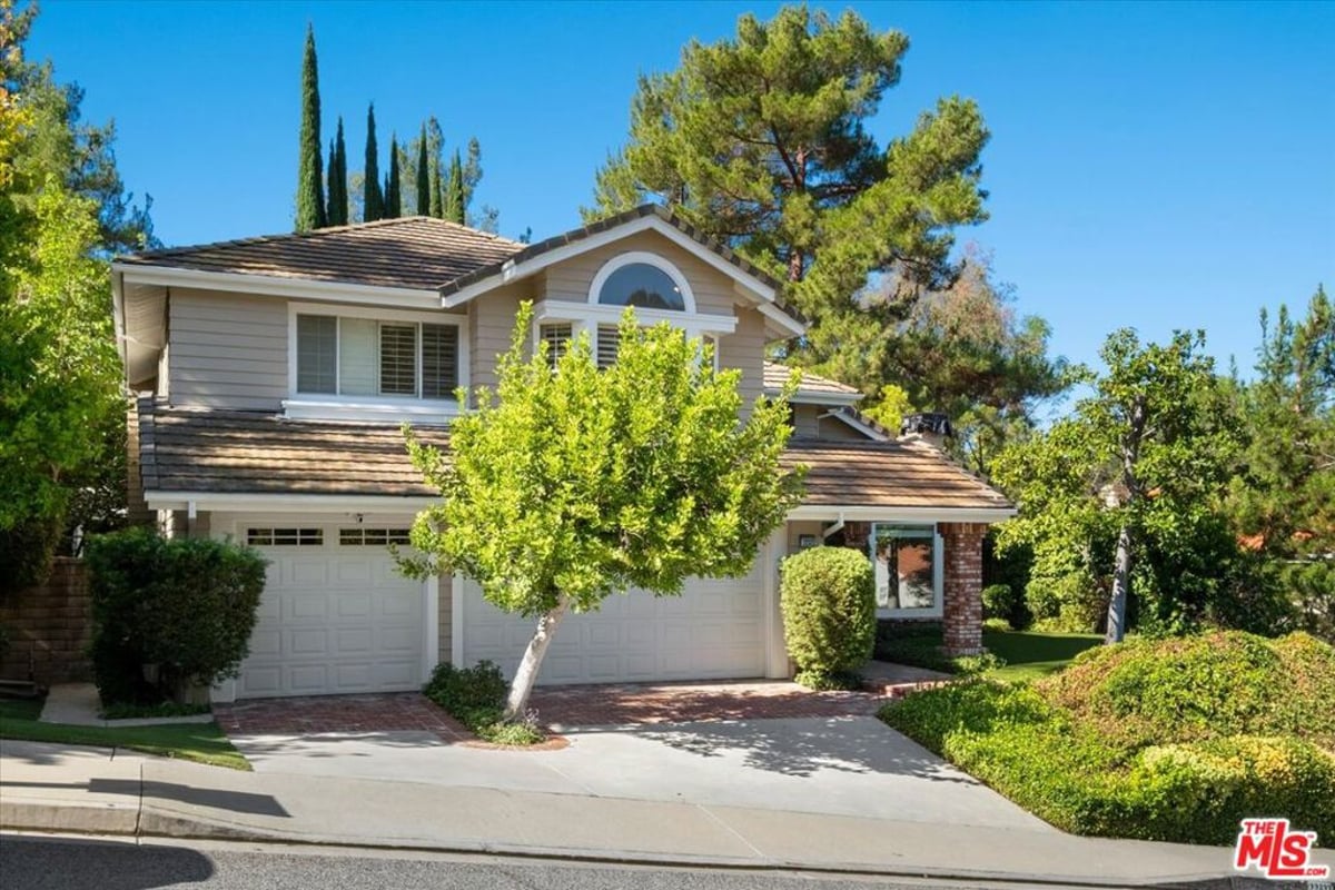 22322 Cairnloch Street, Calabasas, CA 91302 — photo 1 of 38