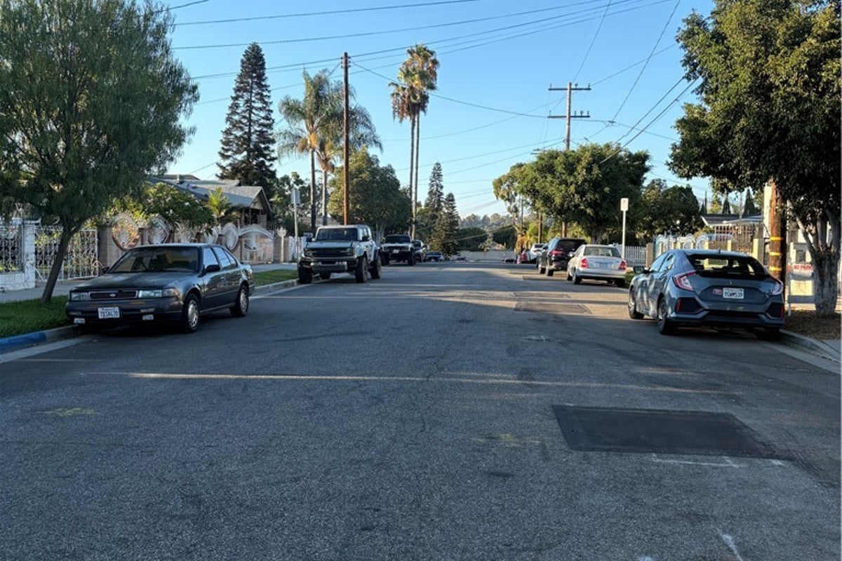 225 S Kern, Los Angeles, CA 90022 — photo 1 of 17