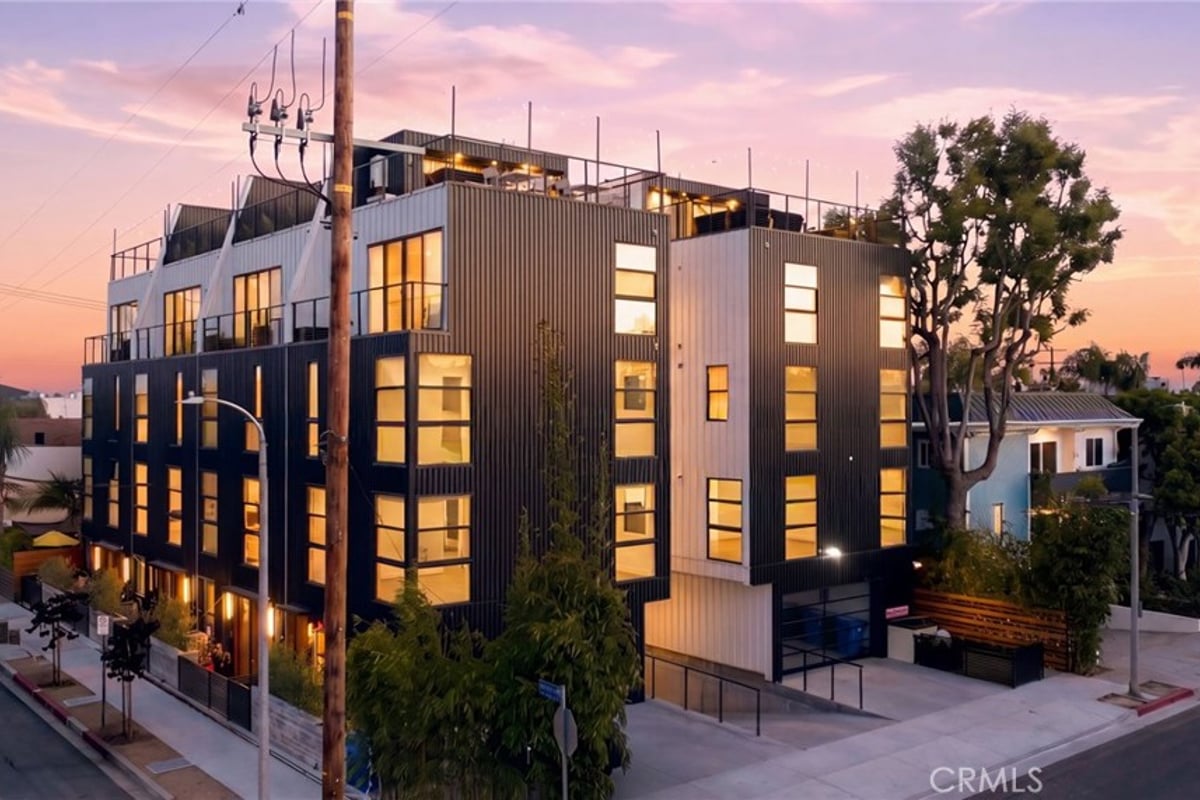 3973 Frances Avenue, Mar Vista, CA 90066 — photo 1 of 31