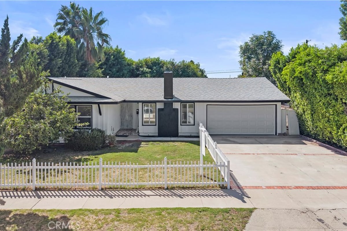 20110 Superior Street, Chatsworth, CA 91311 — photo 1 of 67