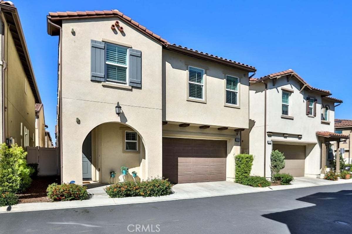 4693 Holly, Long Beach, CA 90805 — photo 1 of 1