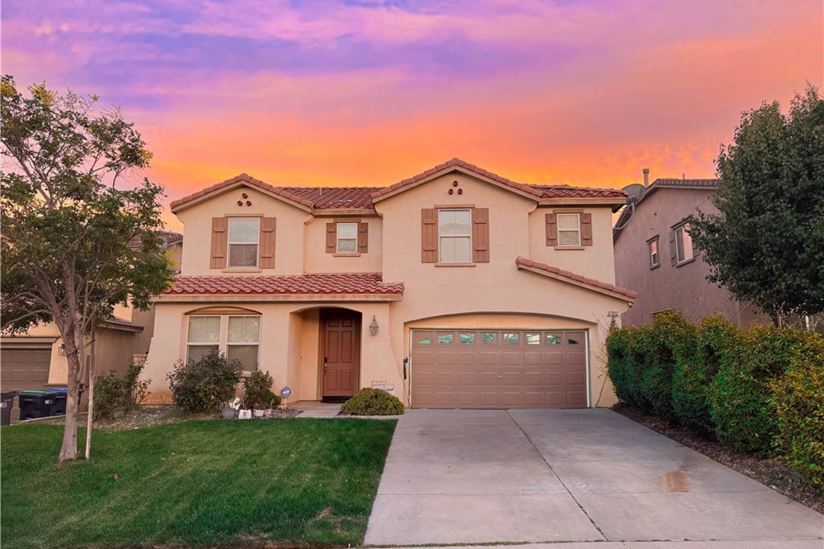 37612 Limelight, Palmdale, CA 93551 — photo 1 of 48