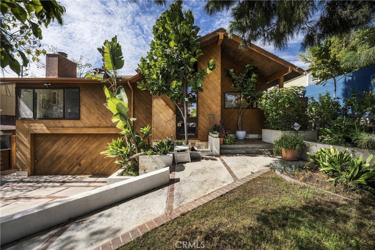 3585 Military, Los Angeles, CA 90034 — photo 1 of 45