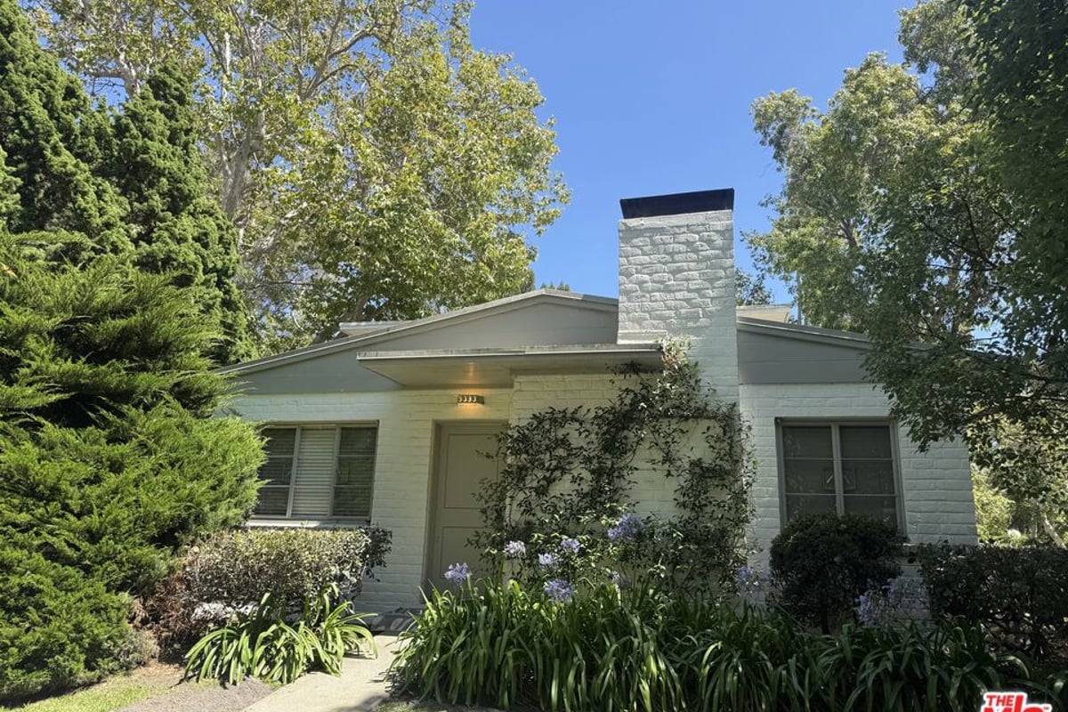5333 Village Green, Los Angeles, CA 90016 — photo 1 of 14
