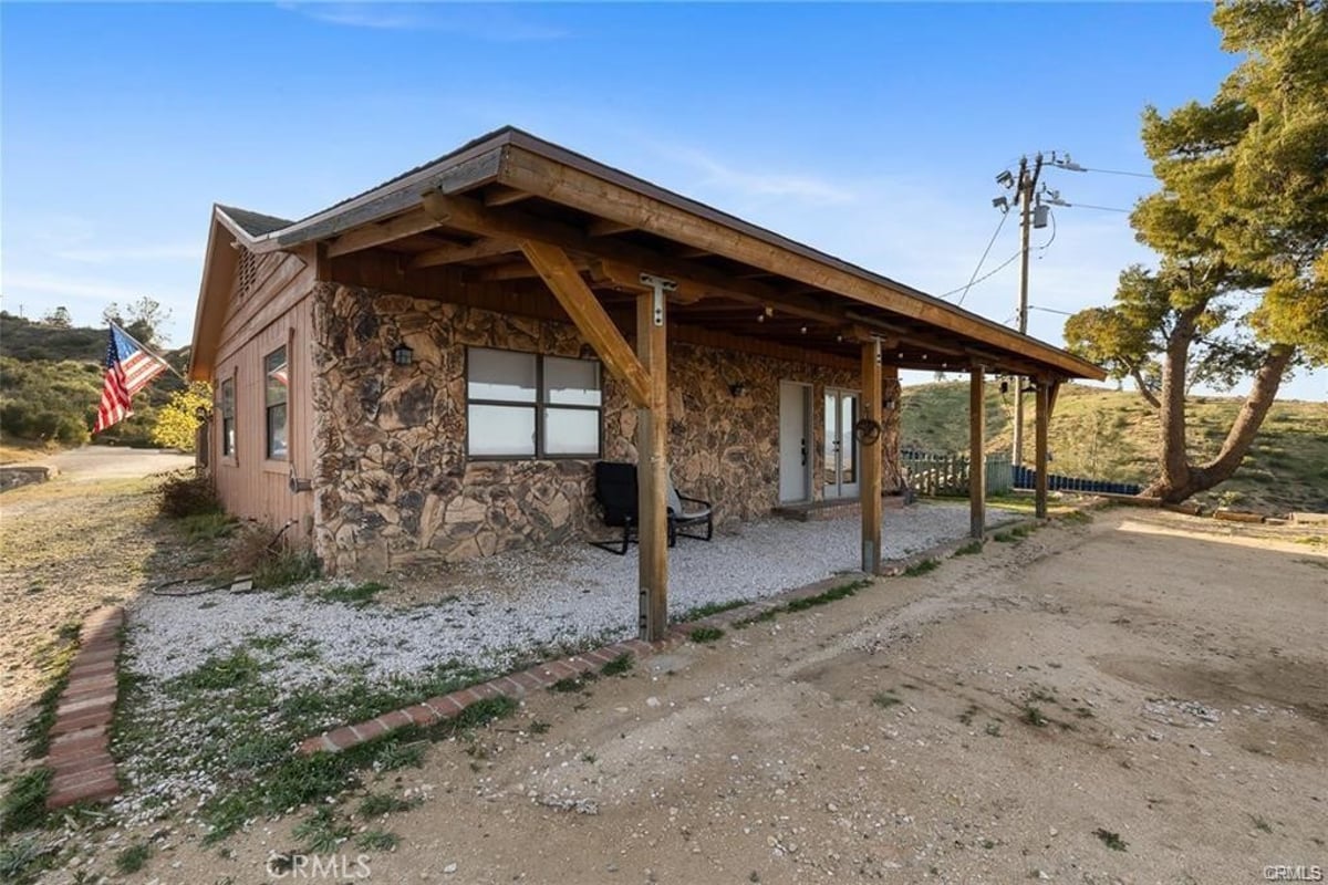 46417 Kings Canyon Road, Lancaster, CA 93536 — photo 1 of 26
