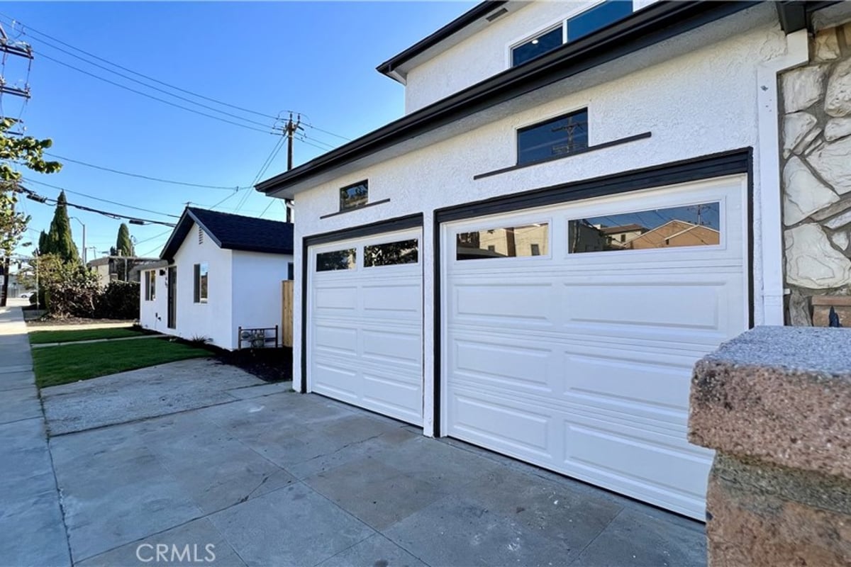 918 E 68th Street, Inglewood, CA 90302 — photo 1 of 46