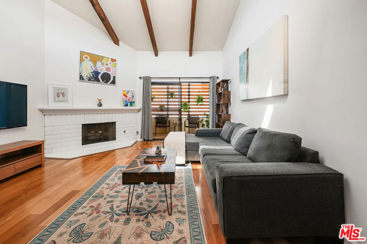 1250 Amherst Avenue 302, Los Angeles, CA 90025 — photo 1 of 26