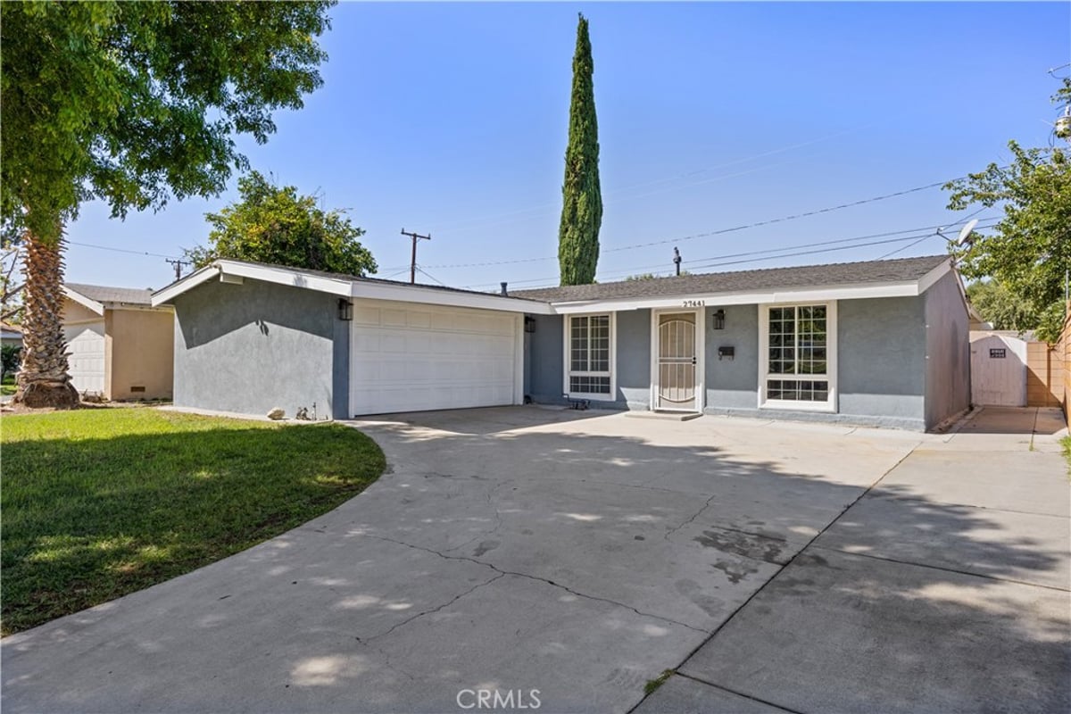 27441 Walnut Springs, Canyon Country, CA 91351 — photo 1 of 20