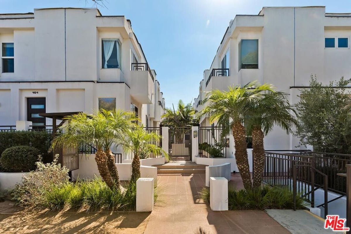 2512 28th Street 110, Santa Monica, CA 90405 — photo 1 of 31