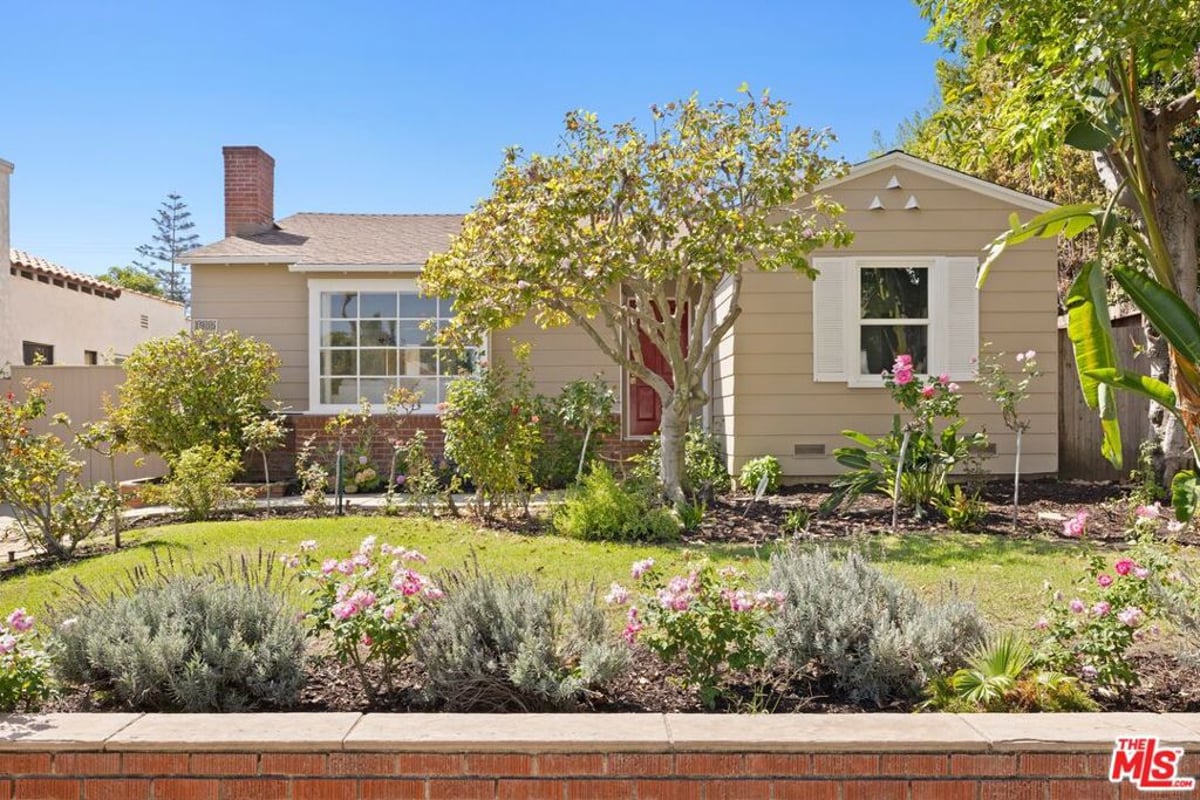 1905 Camden Avenue, Los Angeles, CA 90025 — photo 1 of 21