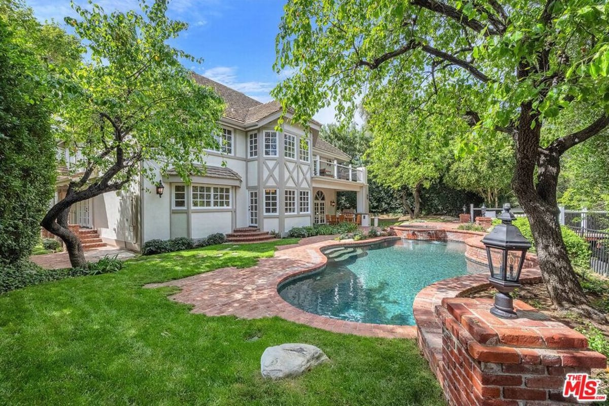 3225 Iredell Lane, Studio City, CA 91604 — photo 1 of 65