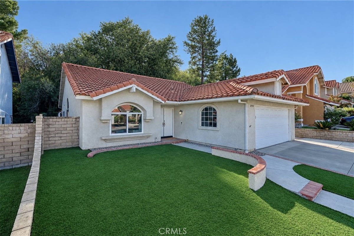 28790 Shadow Valley, Saugus, CA 91390 — photo 1 of 30