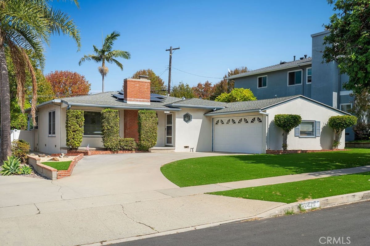 7419 W 89th Street, Los Angeles, CA 90045 — photo 1 of 28
