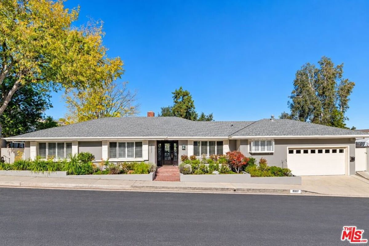 15337 Stonewood Terrace, Sherman Oaks, CA 91403 — photo 1 of 36