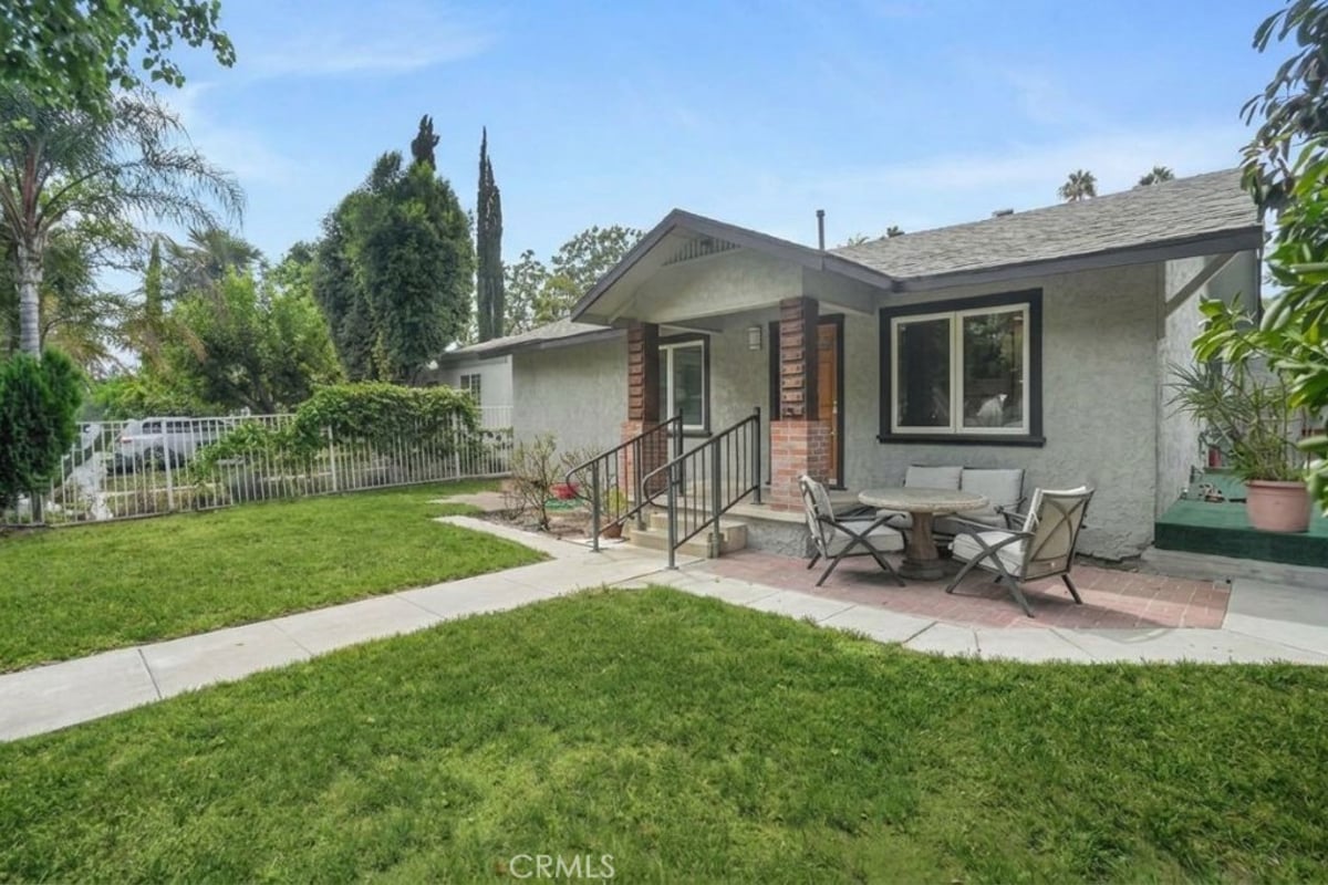 7339 Alabama Avenue, Canoga Park, CA 91303 — photo 1 of 43