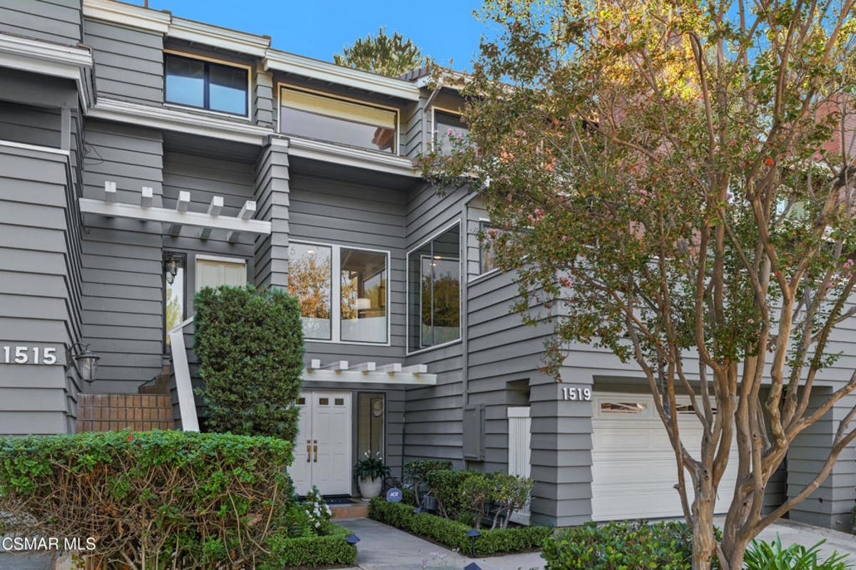 1519 N View Drive, Westlake Village, CA 91362 — photo 1 of 45