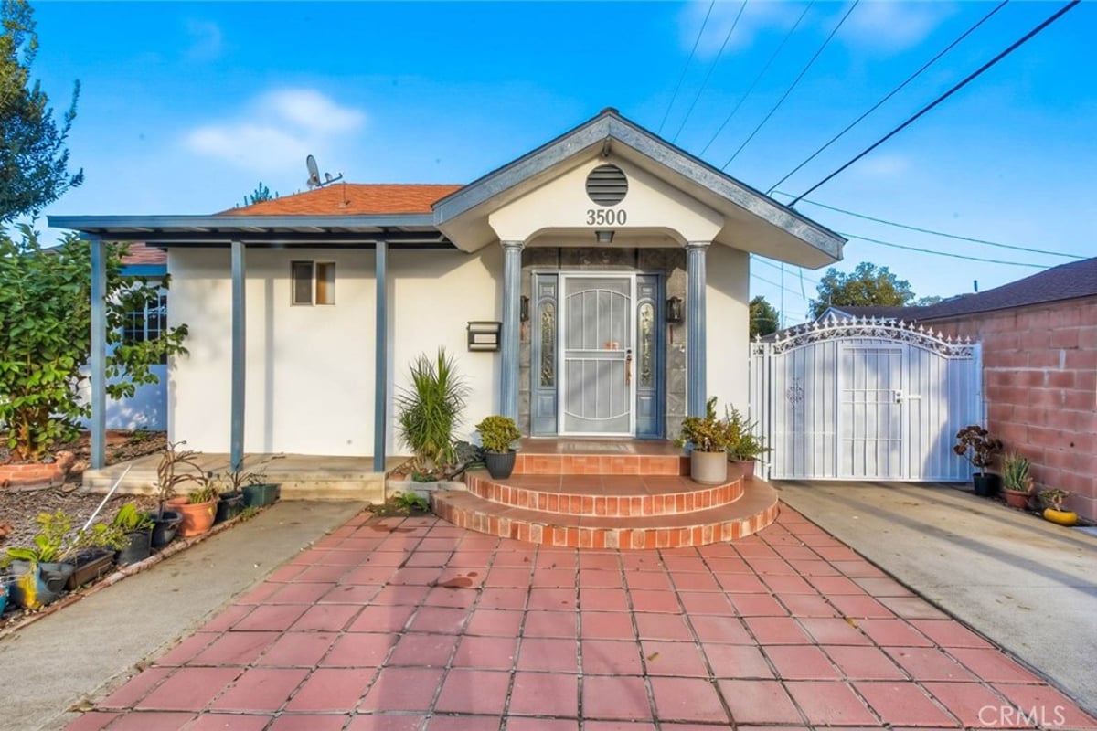 3500 Easy Avenue, Long Beach, CA 90810 — photo 1 of 59